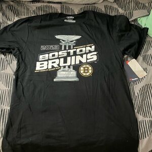 Brand new with tags boston bruins presidents trophy T-shirt